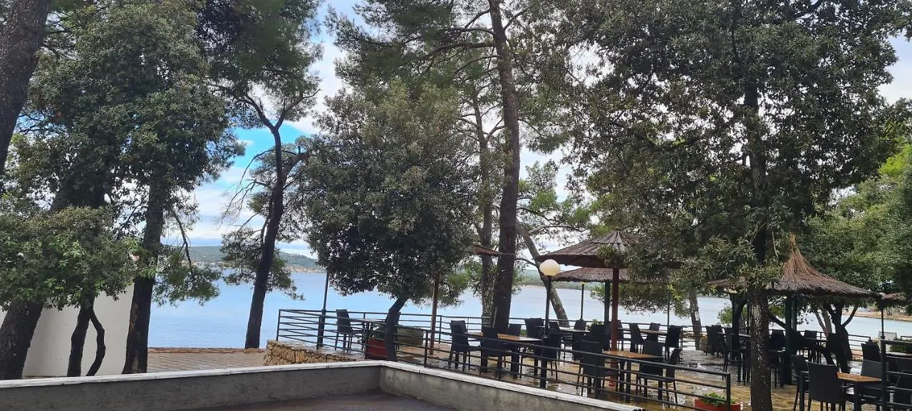 Blue Wave Mobile Home Biograd Na Moru Camping